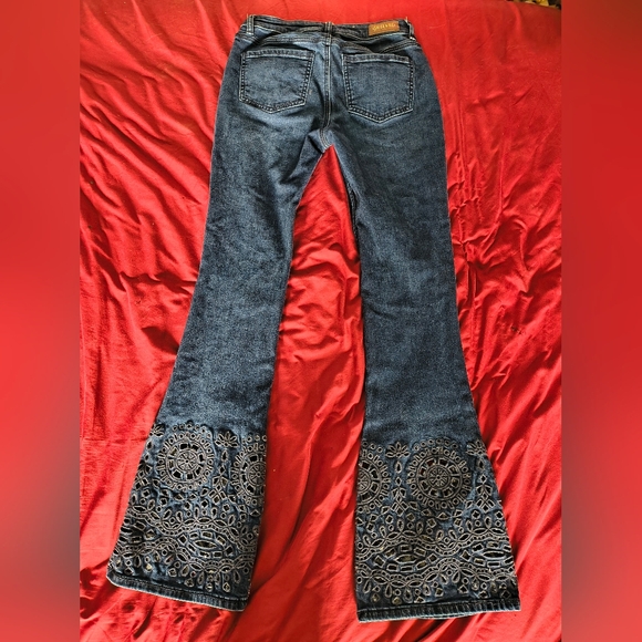 Shyanne Cut Work Flare Jeans - Picture 3 of 10